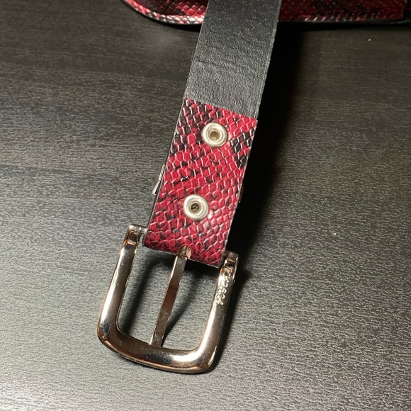 Red Snake Skin Belt Purse PU Leather - Picture 2 of 6